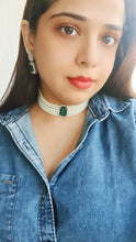 Load image into Gallery viewer, Pearl and Emerald choker
