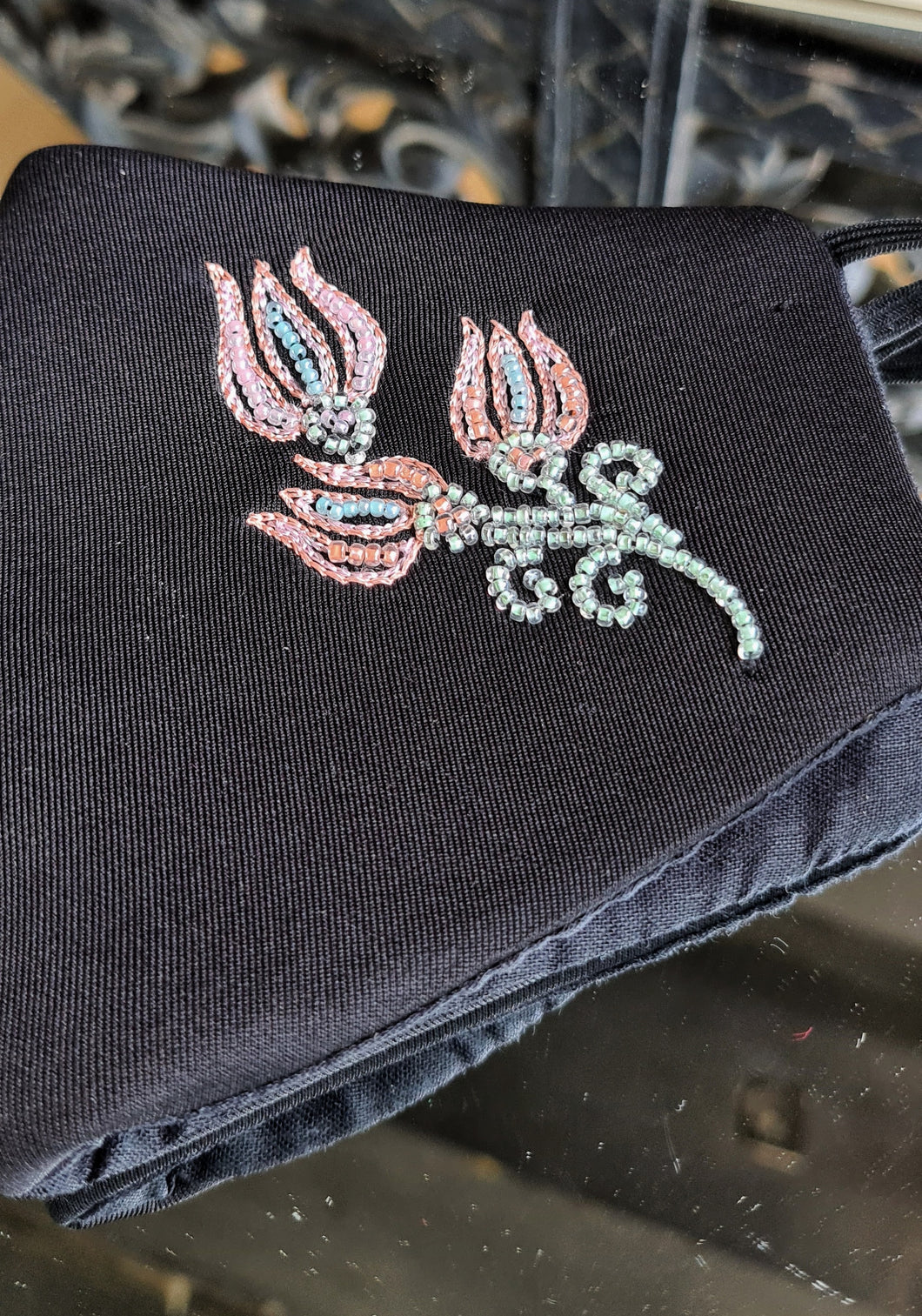 Lotus mask with chain