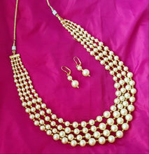 Load image into Gallery viewer, Victorian pearl necklace (4 lines)
